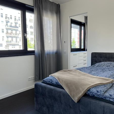 Luxury Waterfront Apartment برلين المظهر الخارجي الصورة