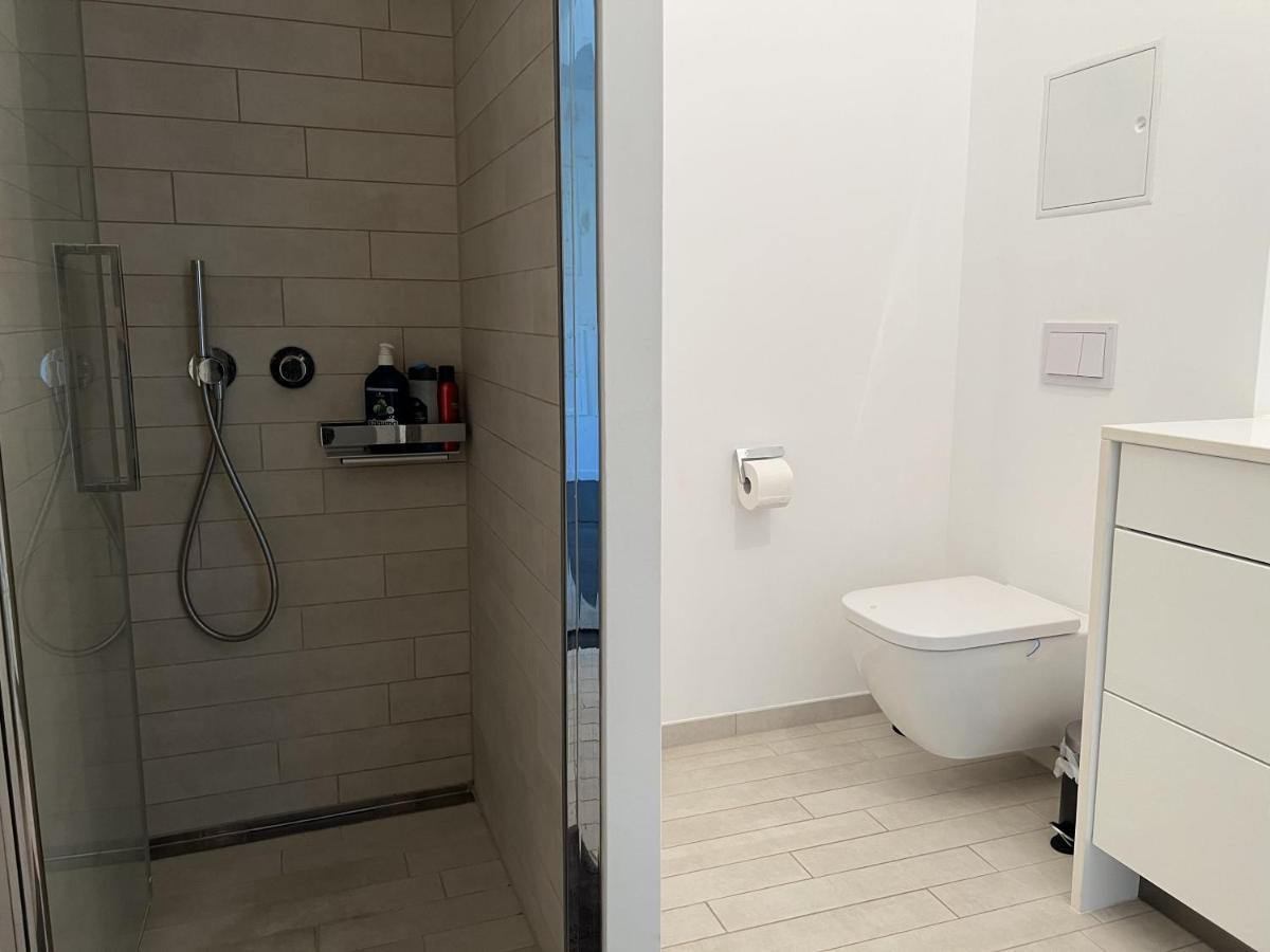 Luxury Waterfront Apartment برلين المظهر الخارجي الصورة