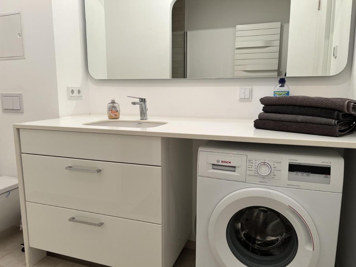Luxury Waterfront Apartment برلين المظهر الخارجي الصورة